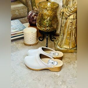 Bjork Swedish Comfort Genuine Leather Clogs Size 37EU or 6.5 US Made In Europe